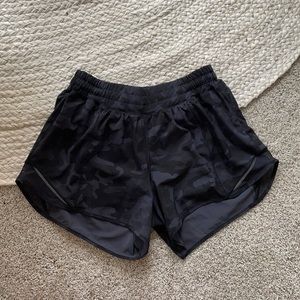 😇lululemon shorts!!